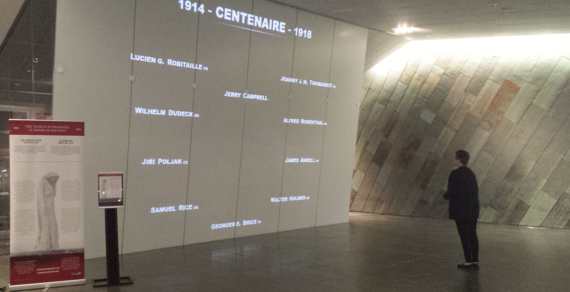 The Canadian War Museum presents The World Remembers (CNW Group/Canadian Museum of History)