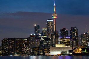 For more than 50 years, the glow of the <em>Toronto Star</em>’s signage served as a bright blue beacon along the city’s lakeside skyline. Photo © Scott Heaney | Dreamstime.com